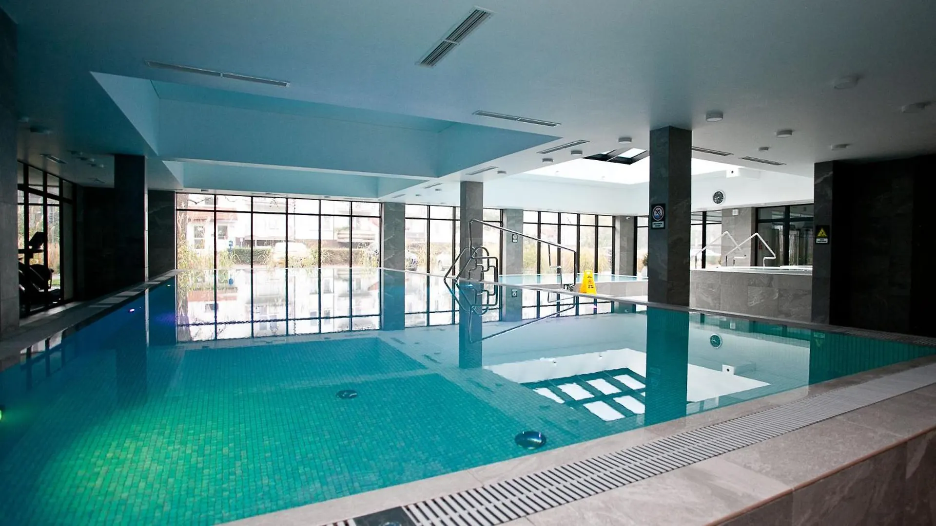 Apartment Apartament 420 Green Port Basen & Jacuzzi Kolobrzeg Poland
