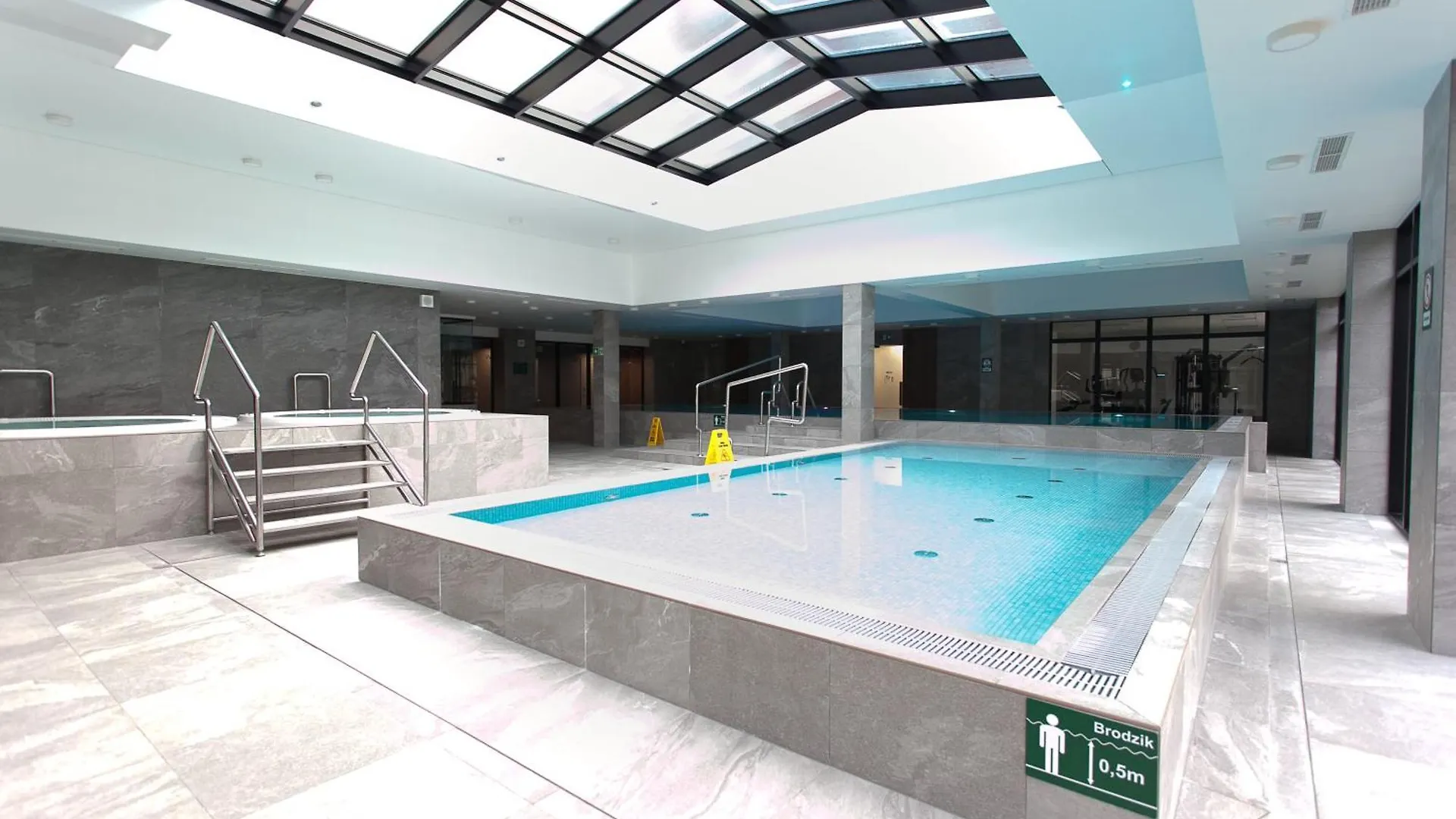 Apartament 420 Green Port Basen & Jacuzzi Kolobrzeg
